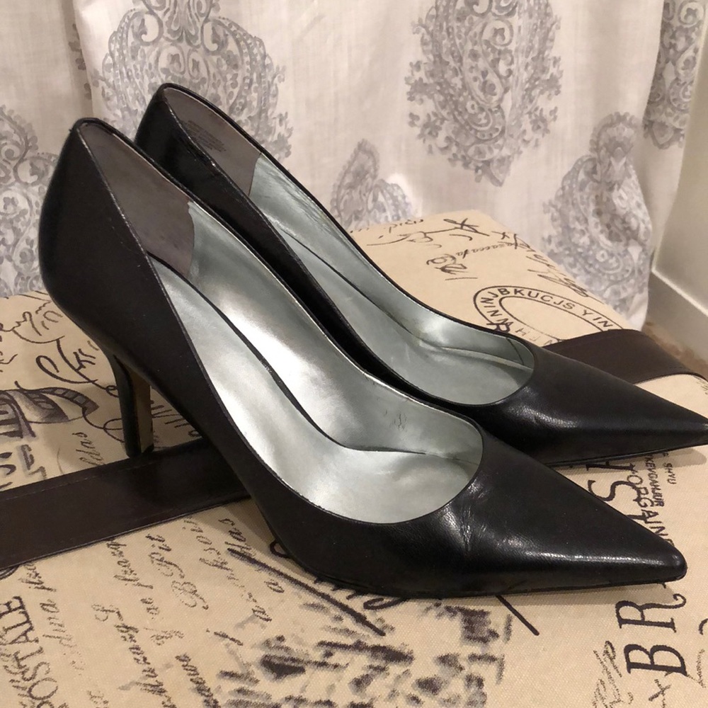 Black real leather pumps